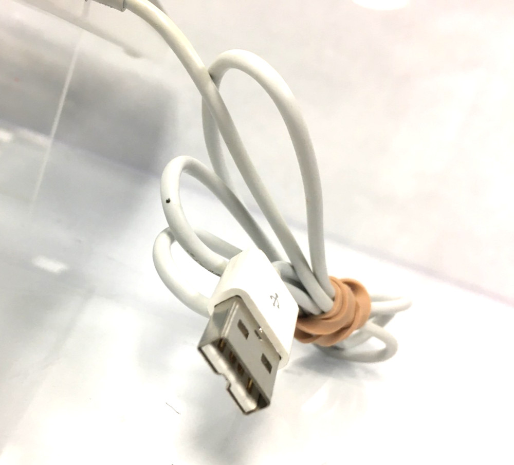 Apple A1243 Wired USB Keyboard Fully Functional #14 AS-IS