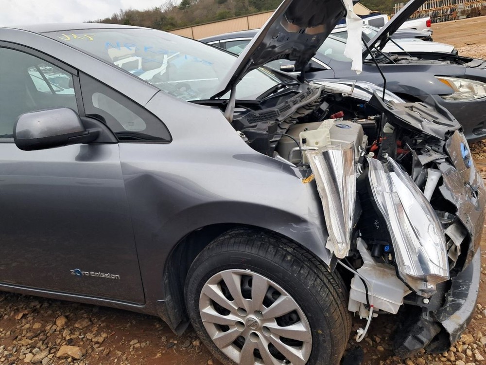 Console Front Floor Cloth S Fits 14-17 LEAF 4884151