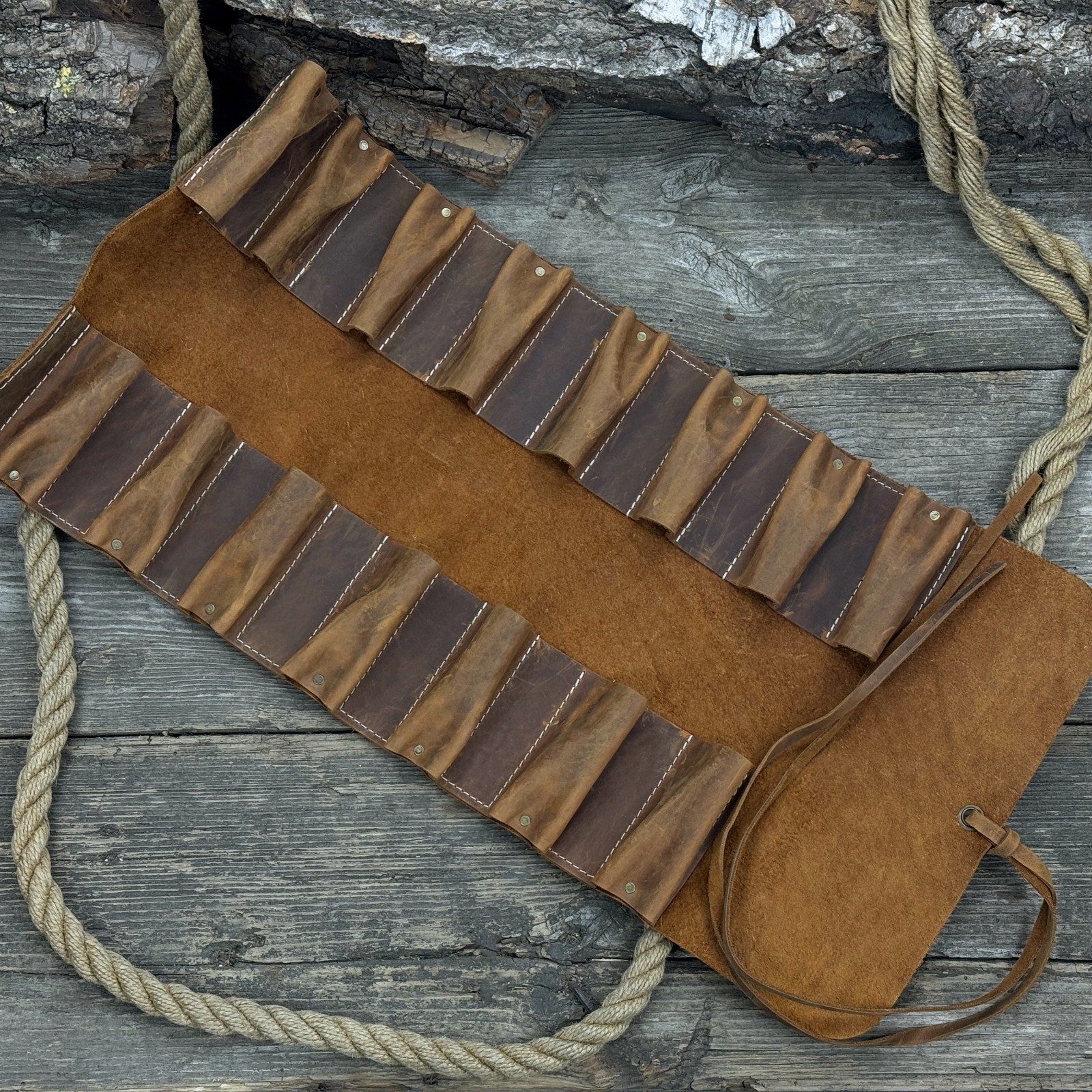 Crazy Horse Leather Chisel Tool Roll 15-Pocket Workshop Organizer