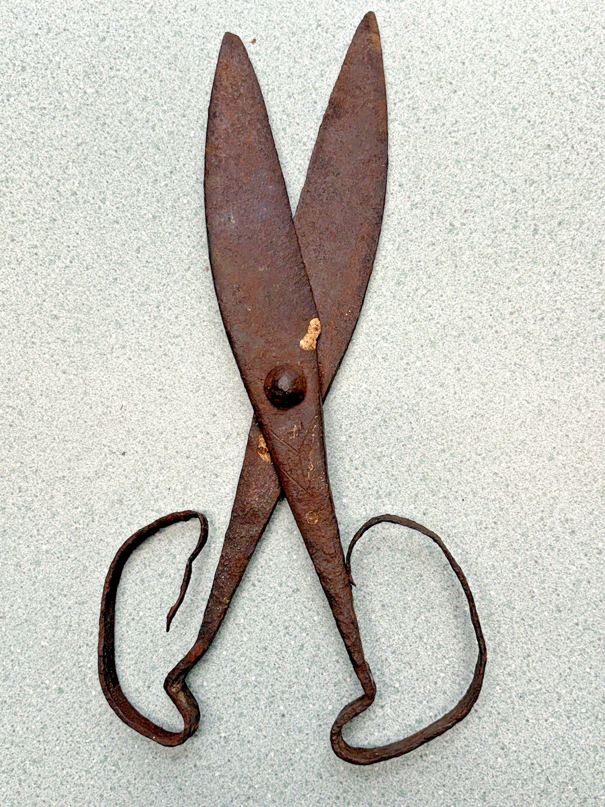 REVOLUTIONARY WAR ERA BLACKSMITH HAND-FORGED IRON SCISSORS good CONDITION RARE