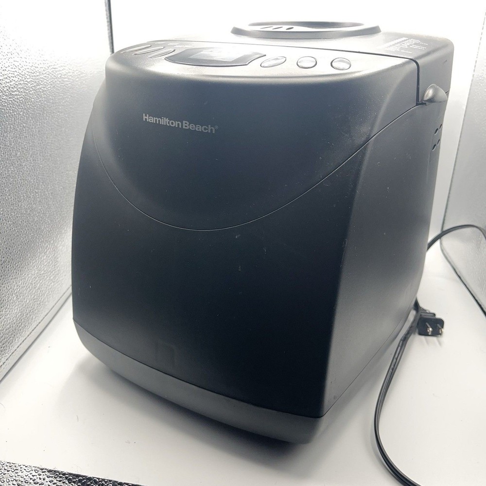 Hamilton Beach Bread Maker Black Model 29882- 2 lb Loaf Programmable Automatic
