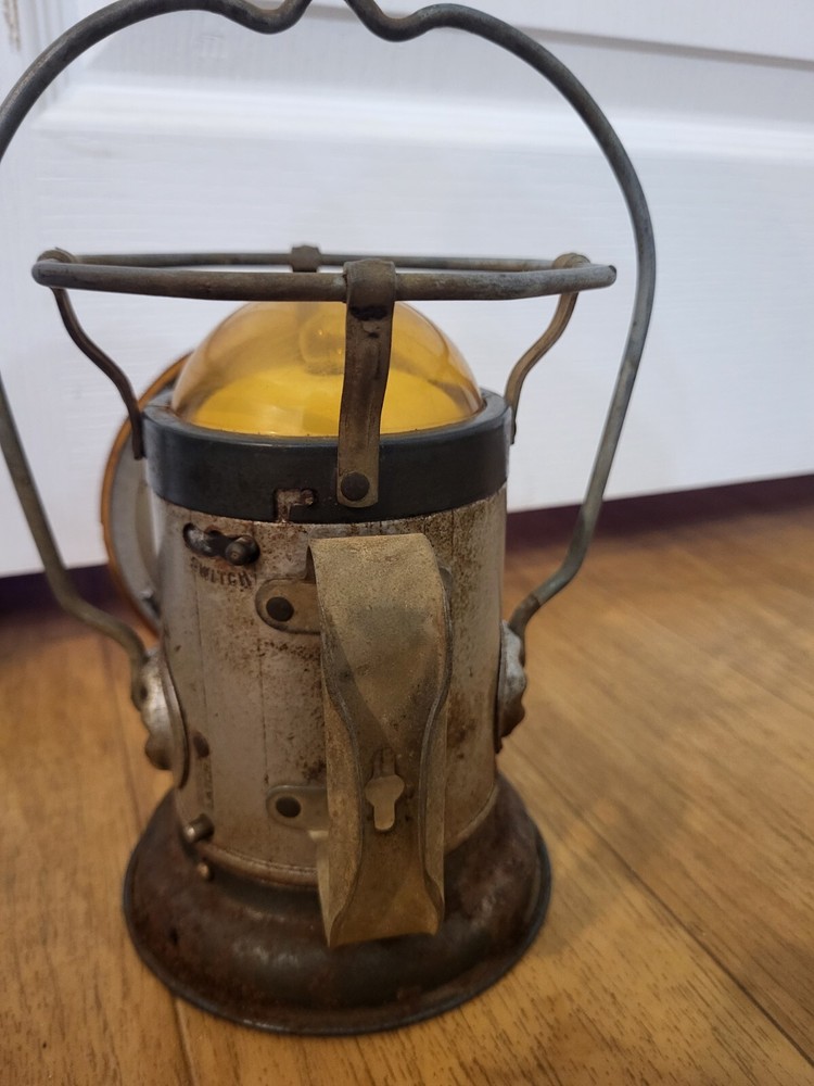 NICE Delta Powerlite Lantern Railroad Coal Miners Light Vintage Untested