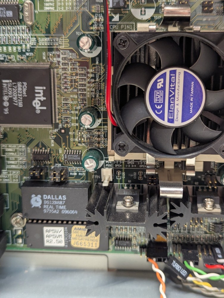 VINTAGE DESKTOP COMPUTER Tower A Open Tested See Pictures