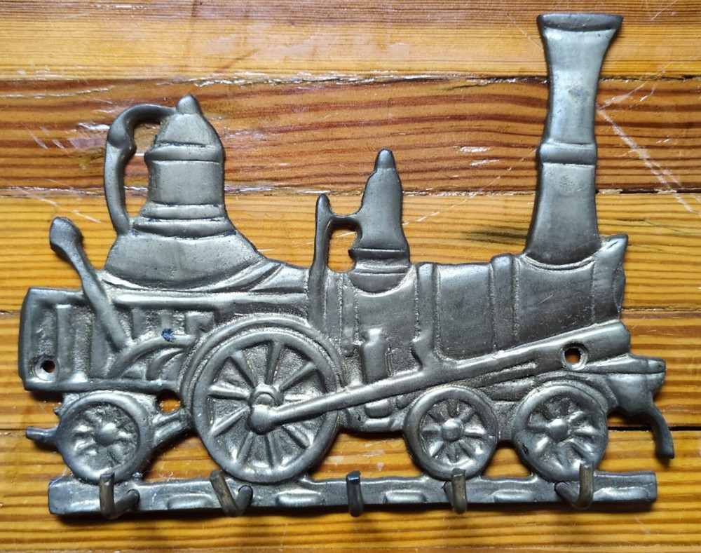 VTG Solid Brass Key Holder Wall Hanging Entryway 5 Hooks Old Steam Engine Train