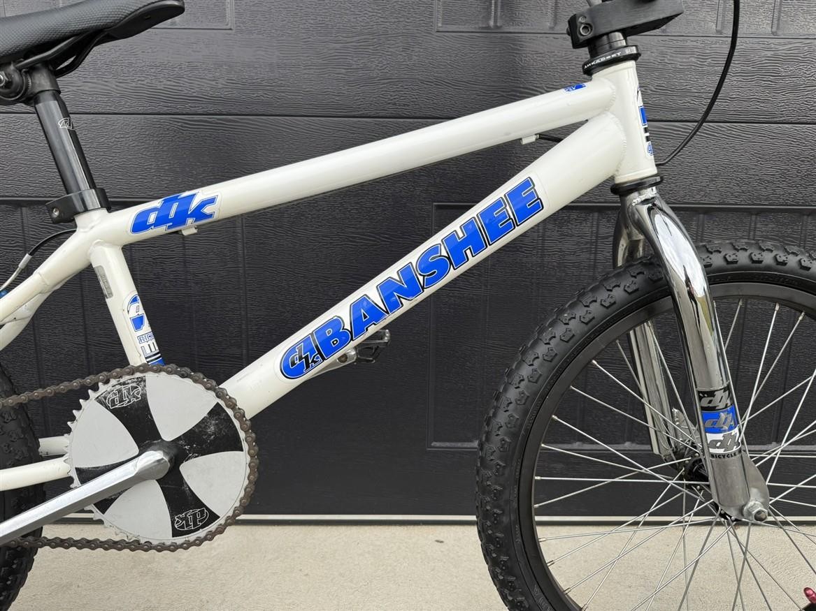 2000 DK Banshee Mid School BMX All Original White Blue Old Complete Bike Bicycle
