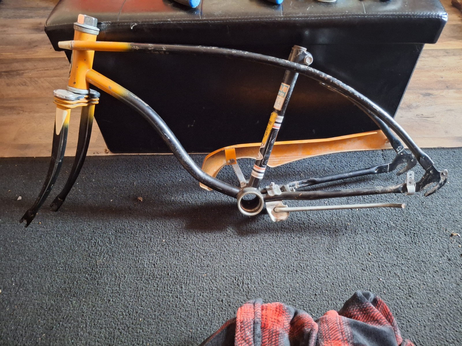 Huffy Muscle Bike 20" Frame Set Og Paint Cheater Slick Dragster Gremlin