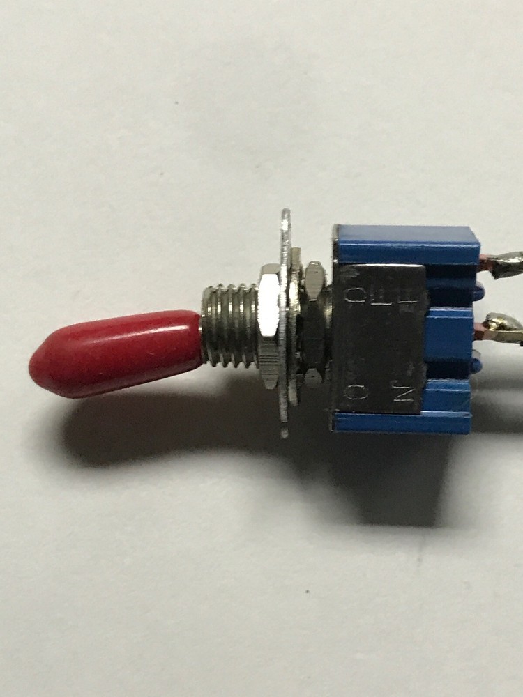 Heavy Duty Pre Wired On/Off 12 Mini Toggle Switches
