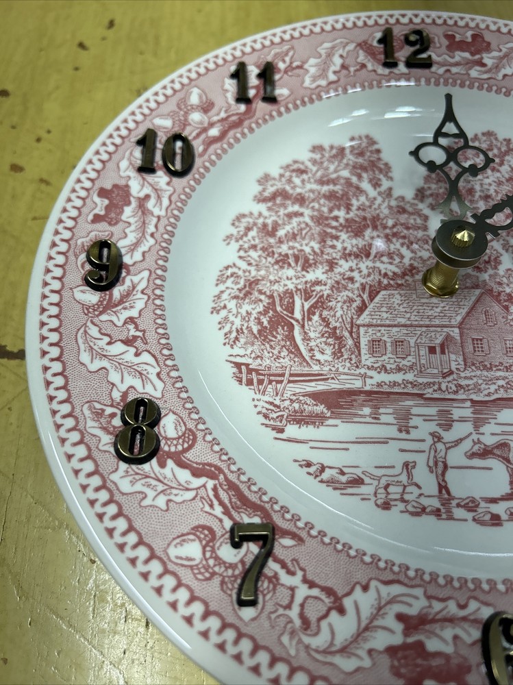 Memory Lane Clock Royal China