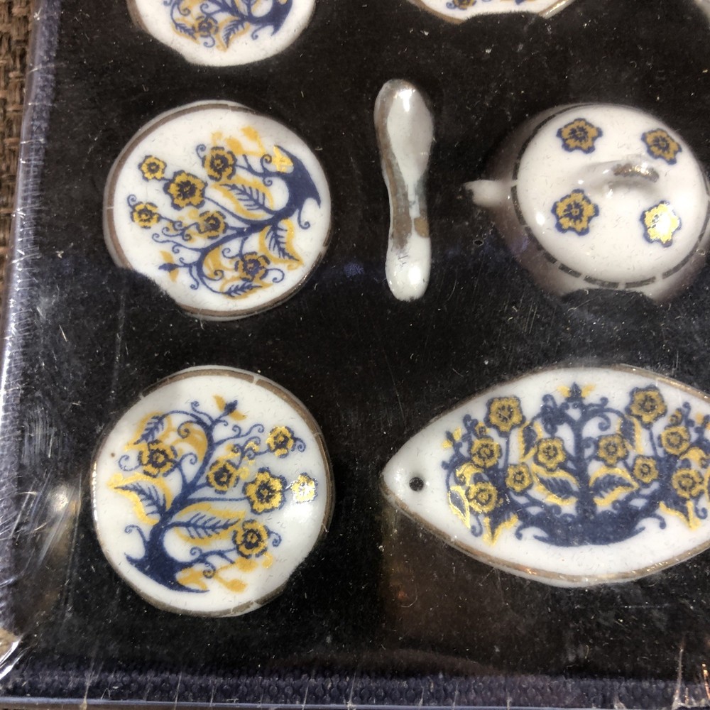 Victorian Dollhouse Dinner Service