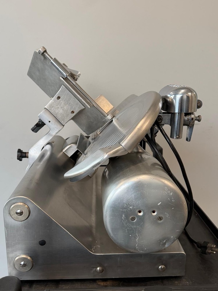 GLOBE 610 Food Slicer