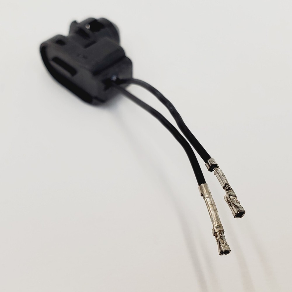 Handlebar-Mounted Front Brake Light Switch for 2012-17 Harley Softail Dyna XL