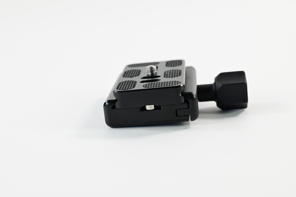 Induro QRT70 Quick Release Adapter #G240