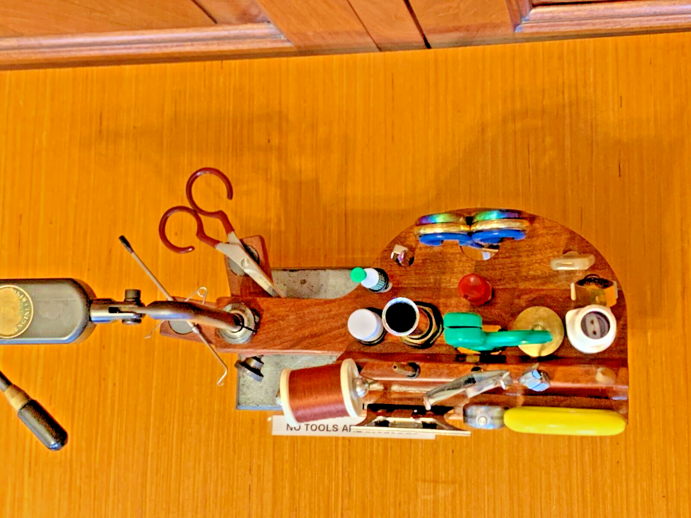 WADE'S DELUX FLY-TYING TOOL CADDY