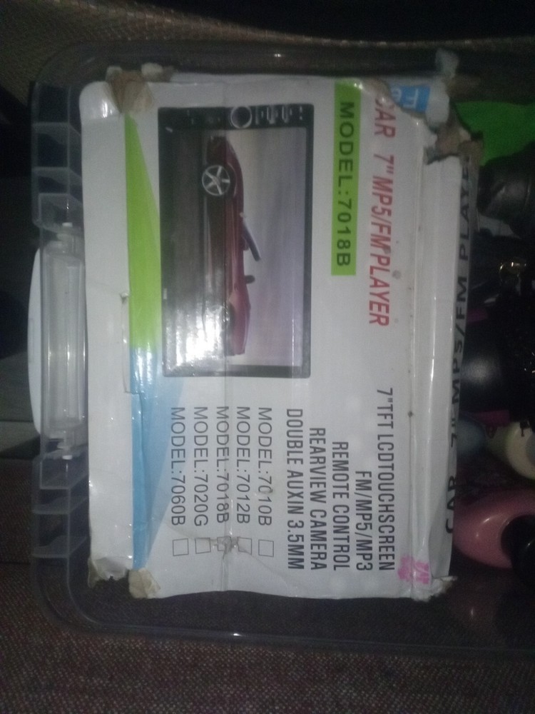 Car 7" MP5/MP3/FM Player Touchscreen or Remote Controlled, Rearview Camera