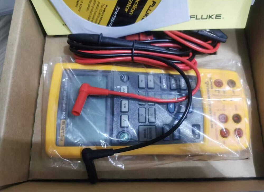 NEW Fluke 724 Documenting Multifunction Process Calibrator