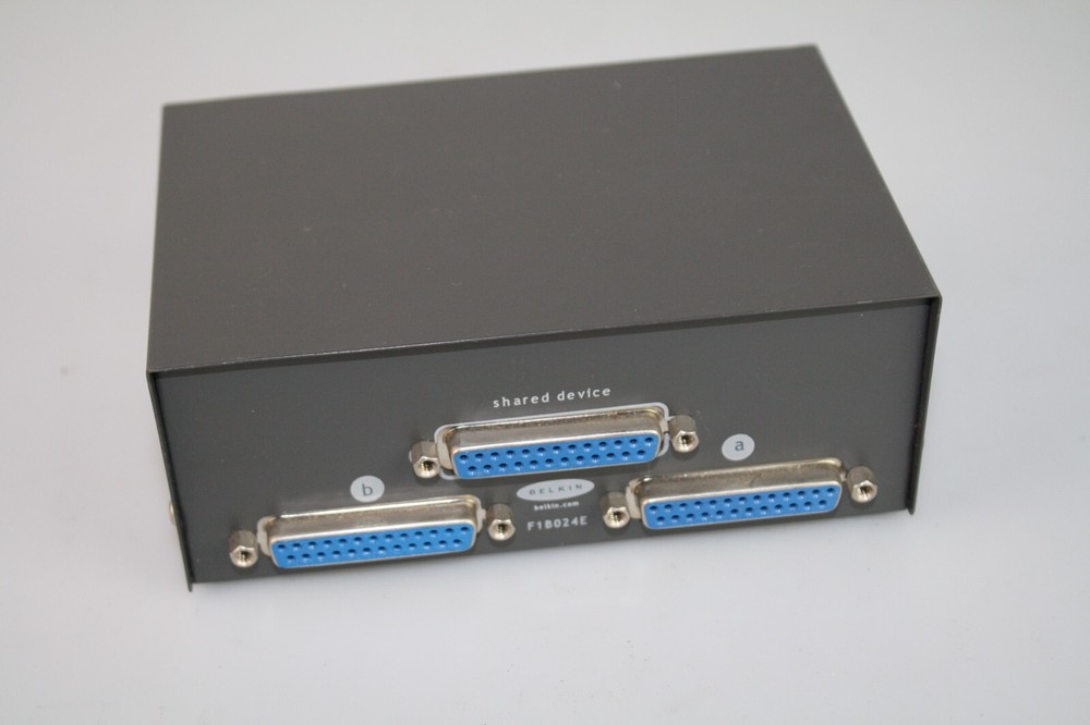 Vintage Belkin F1B024-E Data Transfer Switch Kit W/ Cable