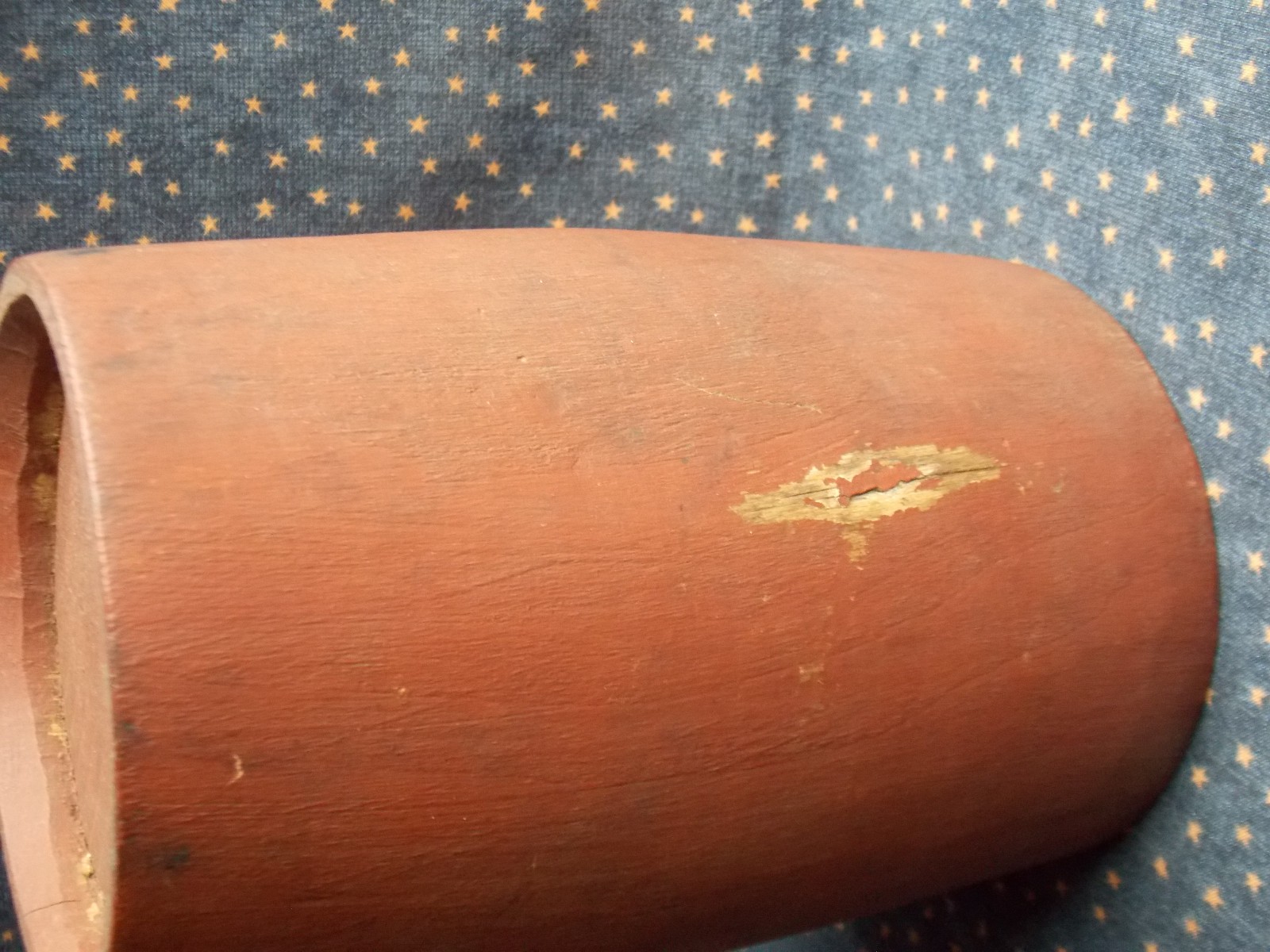 Revolutionary War era Canteen or Rundlet. Original red paint. Only 7 inches