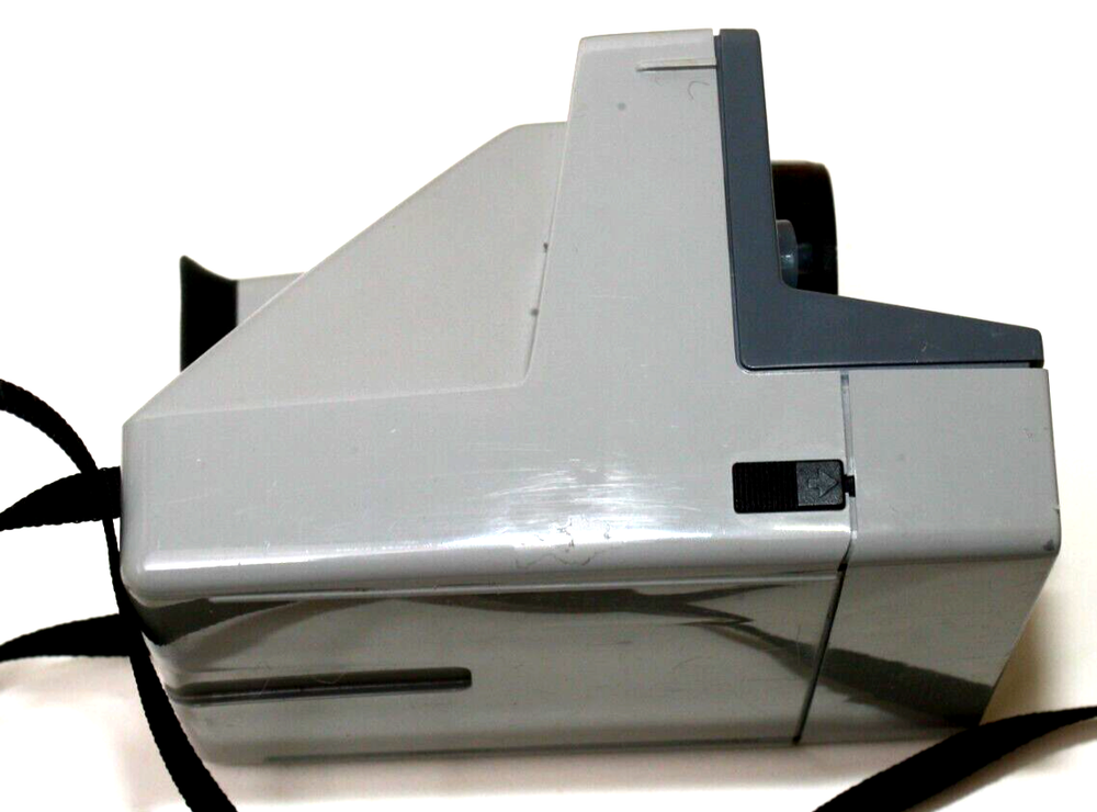 POLAROID CAMERA-THE BUTTON-TESTED-WITH STRAP