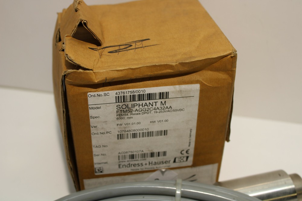 Endress+Hauser FTM52-AGG2C4A32AA Level Limit Switch without fork NEW