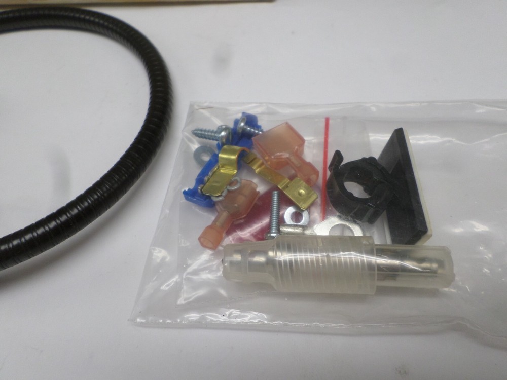 Littlite 17-L-9/18 Task Light with Mounting Chassis (Missing Light Shield)