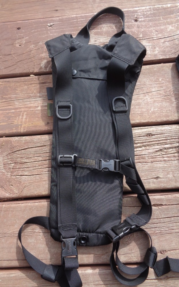 2 CAMELBAK Maximum Gear 2L Hydration Packs - No Bladder