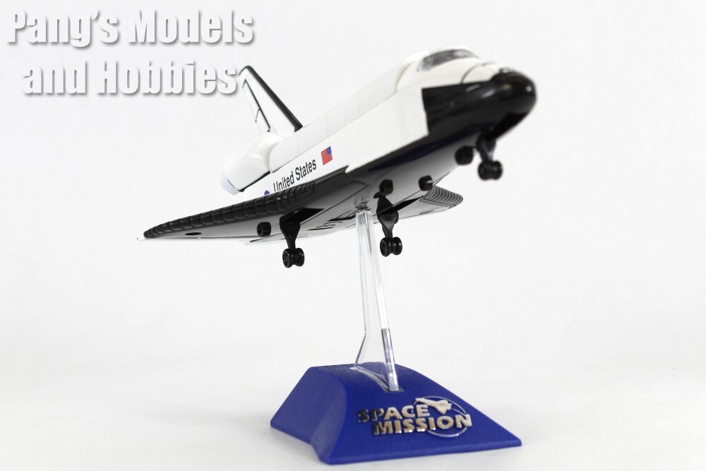 Space Shuttle - Astronauts and Display Stand 1/200 Scale Diecast & Plastic Model