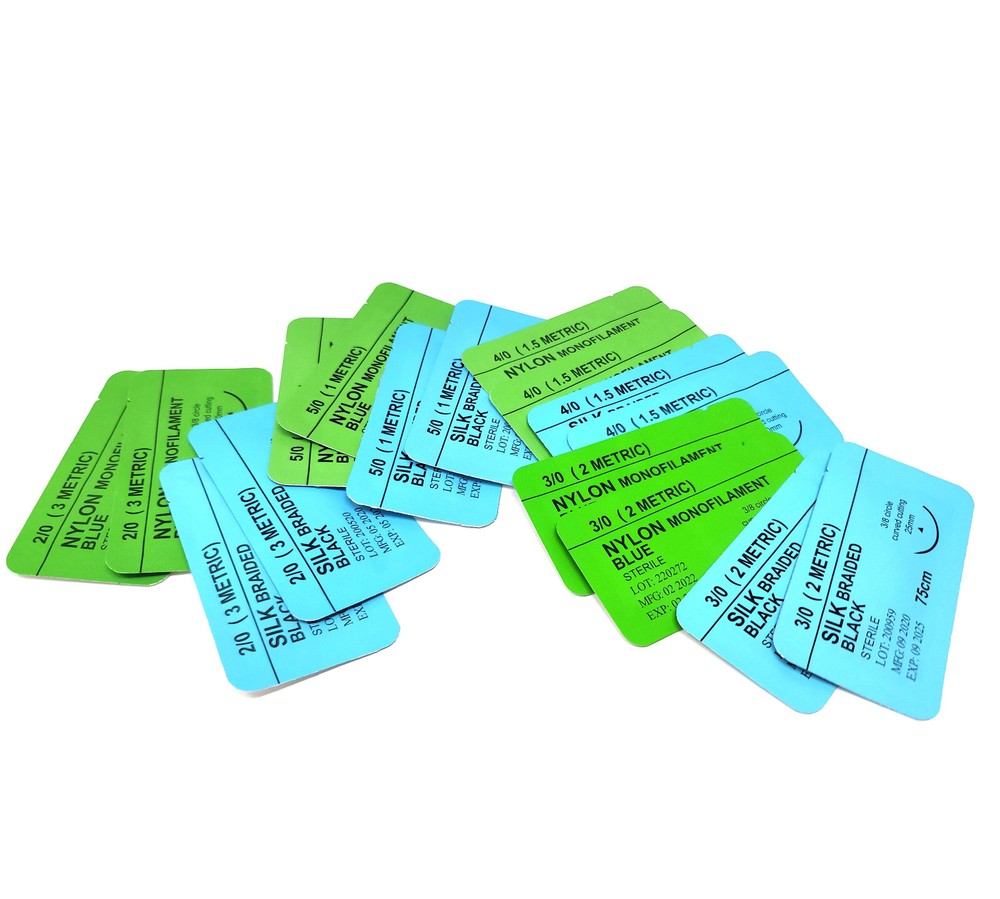Mixed Training Suture Threads for Medical Veterinary Students to Practise