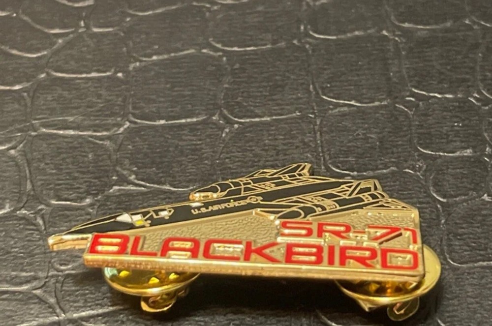 SR-71 BLACKBIRD COLLECTORS LAPEL PIN