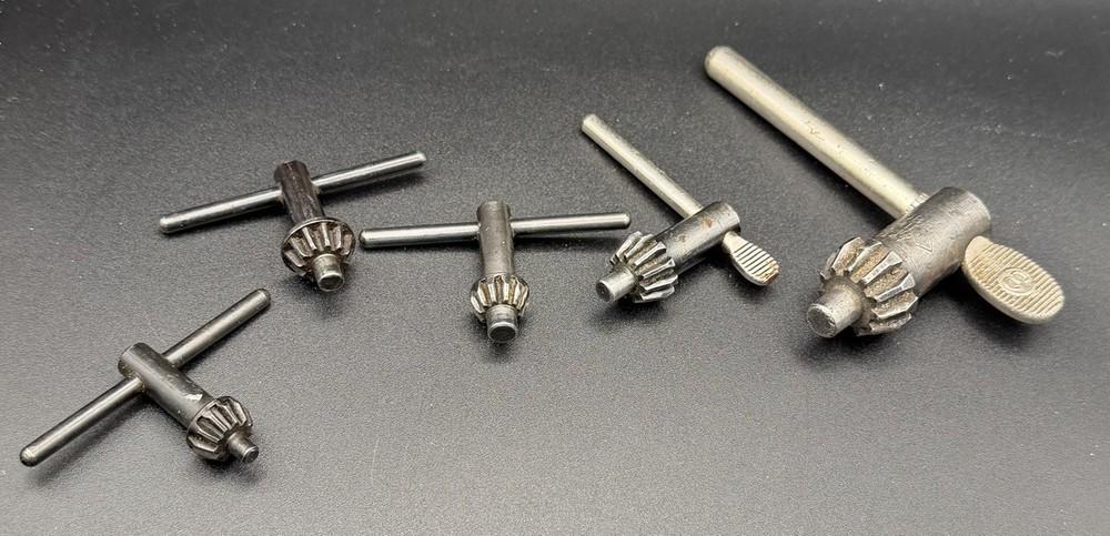 5 Jacobs chucks keys.