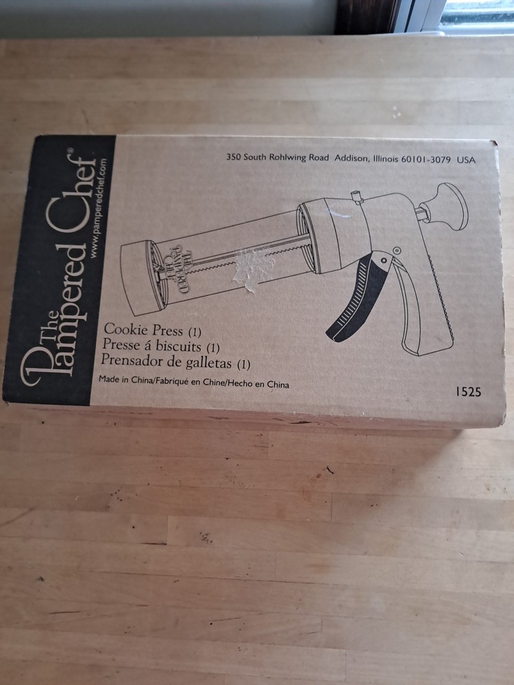 Pampered Chef 1525 Chef Cookie Press - New Open Box