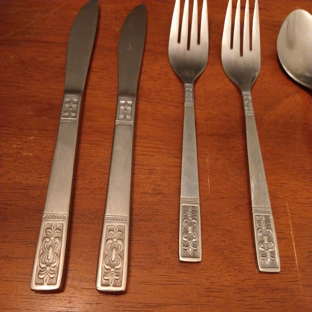 Vtg MCM Fleur De Lis Pattern Flatware 7 PC Set Taiwan