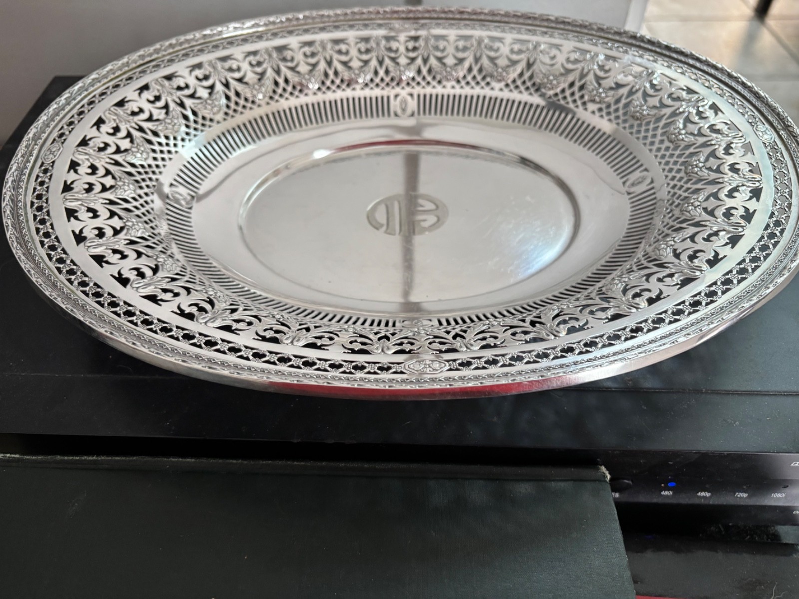 Large Deeply Pierced Sterling Silver Bowl 16.88 Troy Ounces