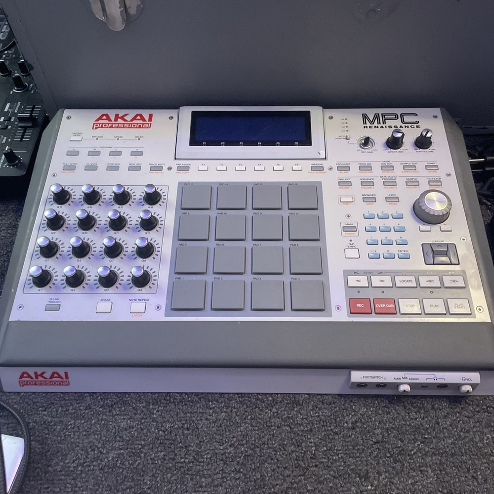 AKAI professional MPC RENAISSANCE Music Production Controller Sampler Sequencer