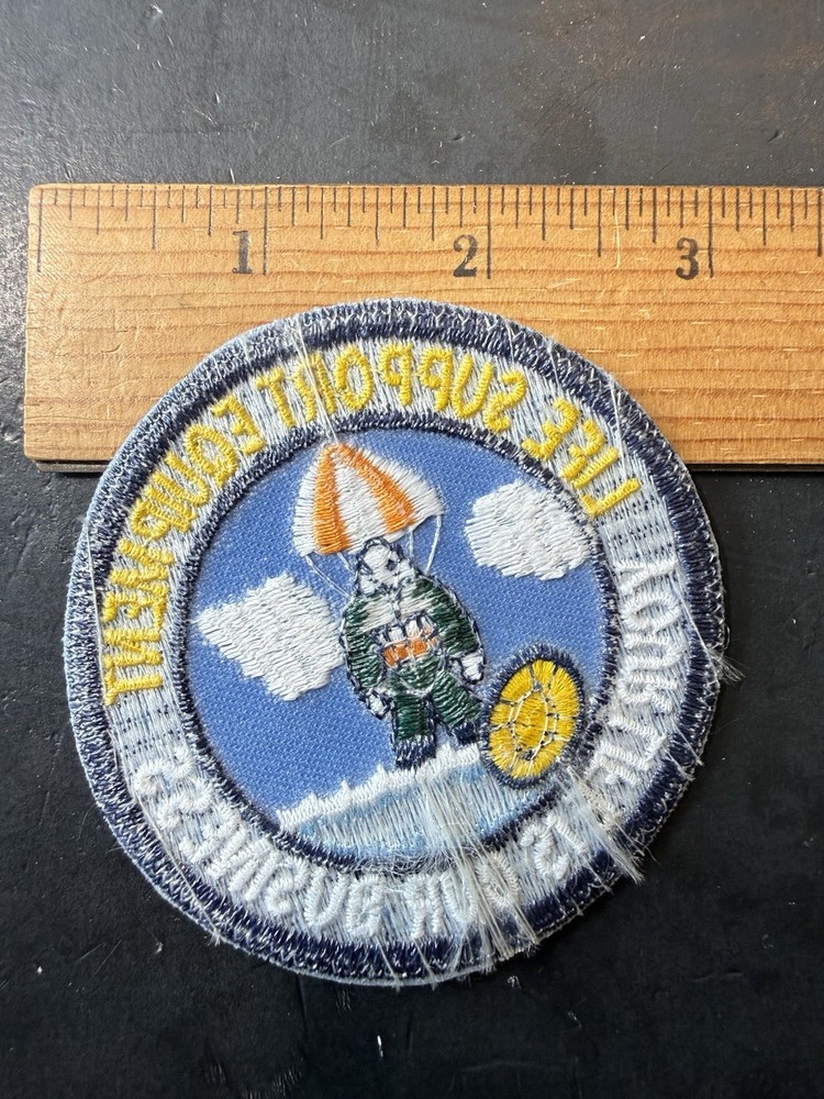 VINTAGE USAF LIFE SUPPORT EQUIPMENT SQUADRON PATCH b5