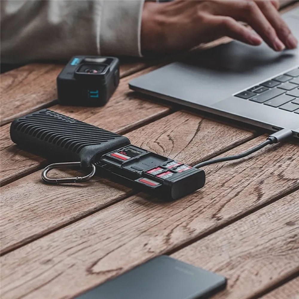 PGYTECH 2 in 1 High Speed Memory Card Reader Card Case for SD / TF Memory Card E