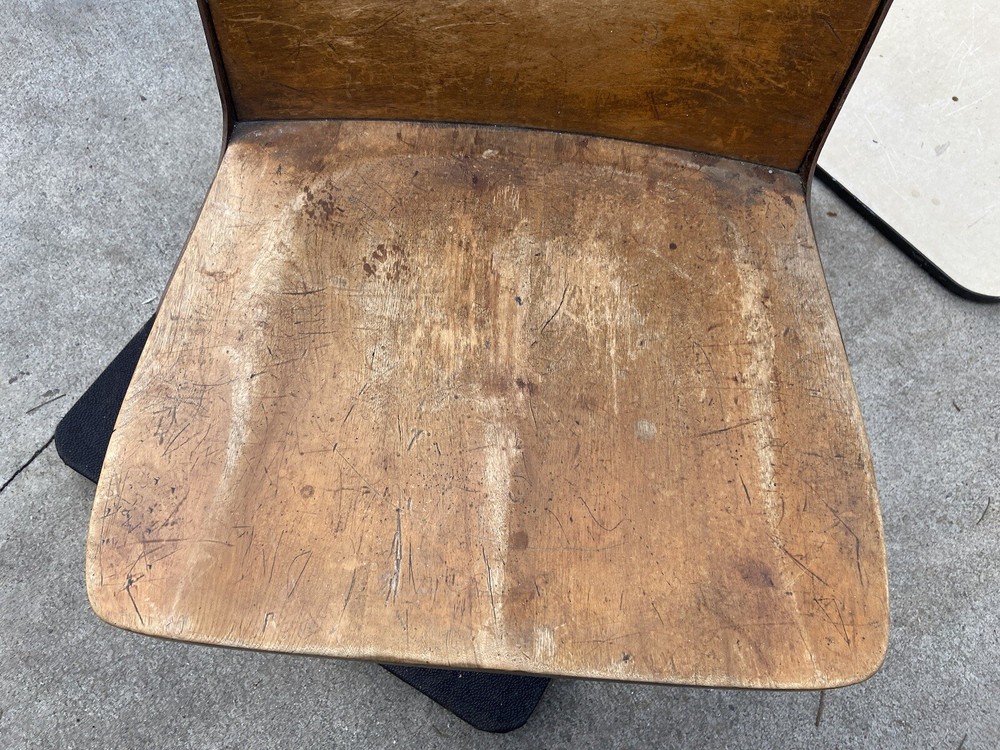 Antique ELEMENTARY SCHOOL DESKs