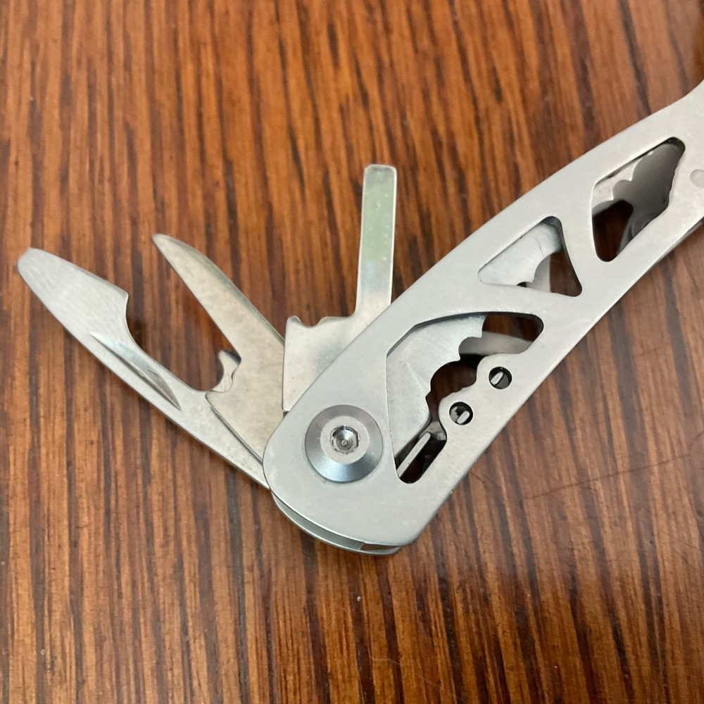 Small Multi Tool with pouch