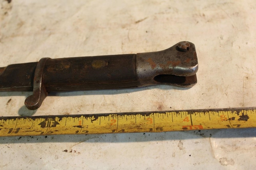 British fighting knife Bayonet,