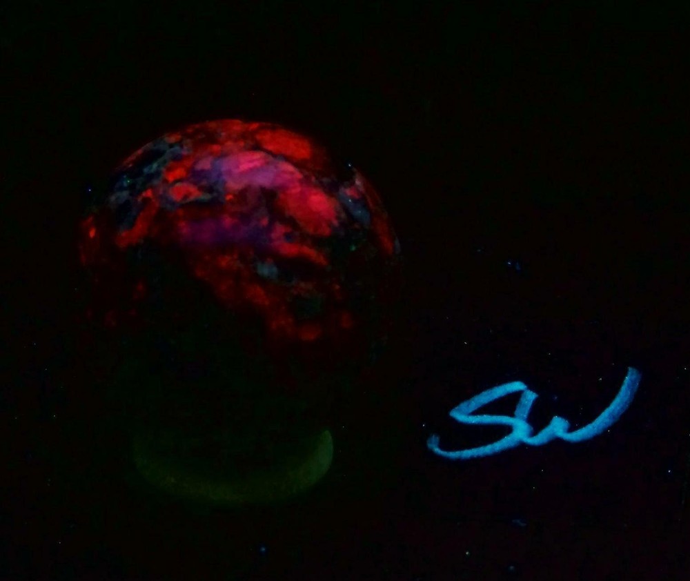 Fluorescent AZ Calcite 35mm Sphere 4716