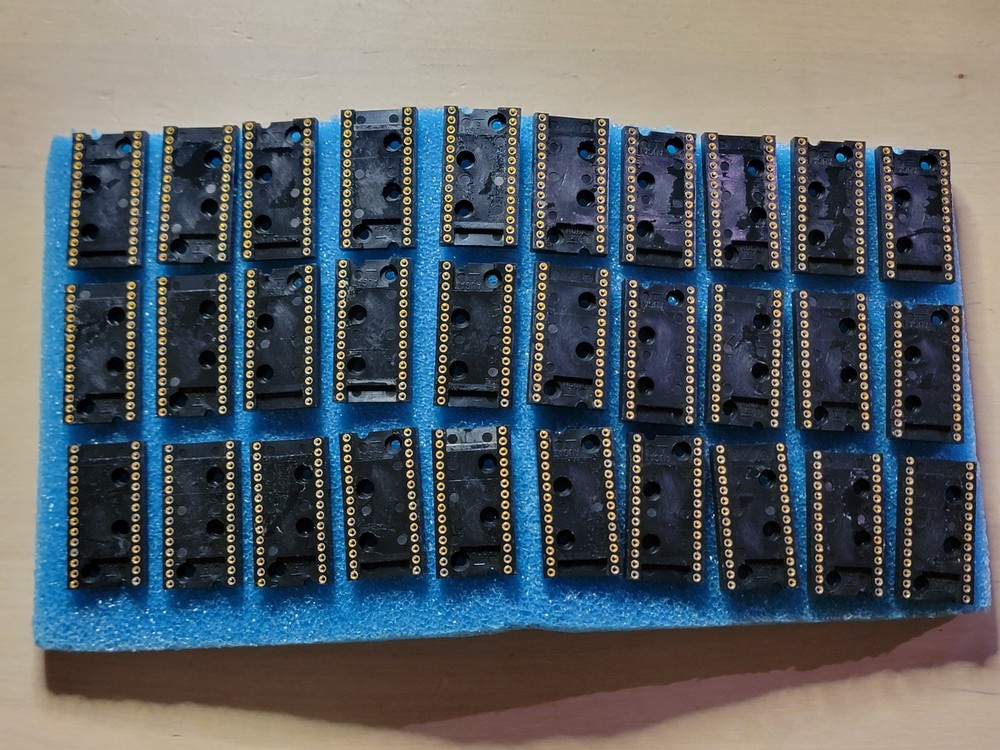 1Pc NOS Augat 28-pin Wire Wrap DIP Socket Gold