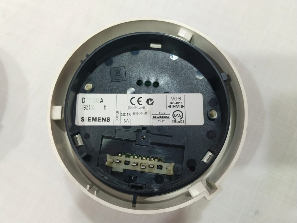 SIEMENS HEAT DETECTOR DT 1102A