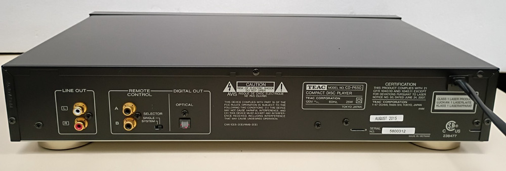 Teac CD-P650 Home Audio Compact Disc CD USB MP3 Player No Remote. ISSUES READ
