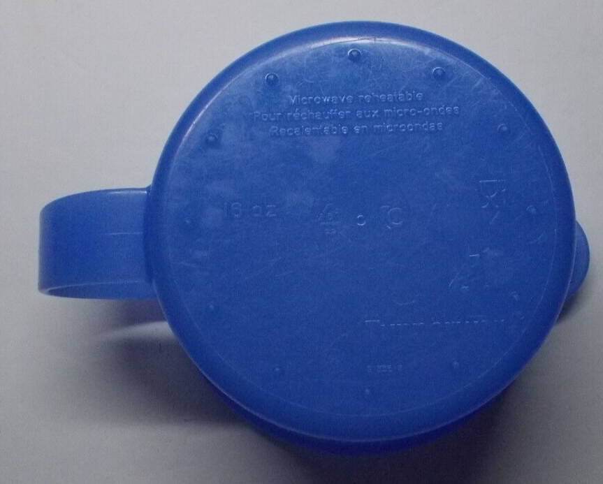 Tupperware 3155B Microwave Soup Cup 16 Oz. Vented Lid