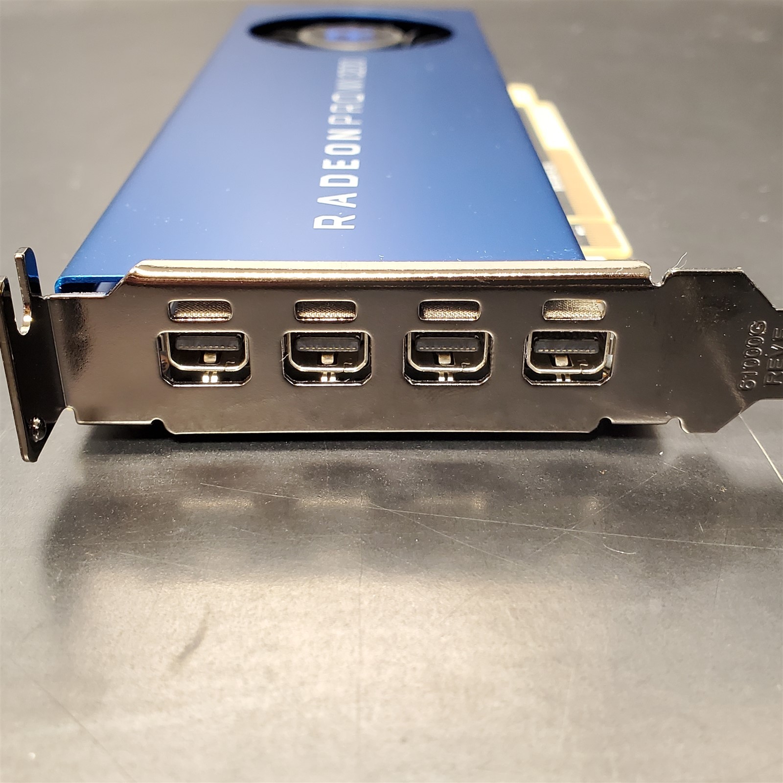 Dell AMD Radeon Pro WX 3200 4GB GDDR5 R99GK Low Profile Desktop Graphics Card