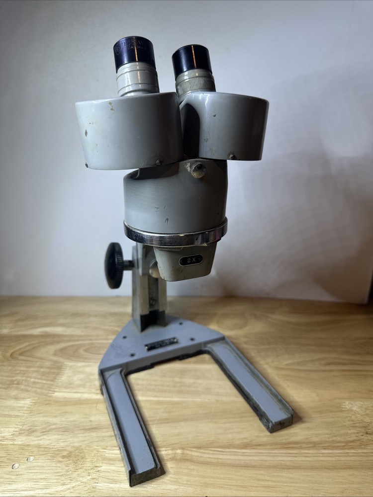 AO Spencer Series 26 Stereoscopic Microscope