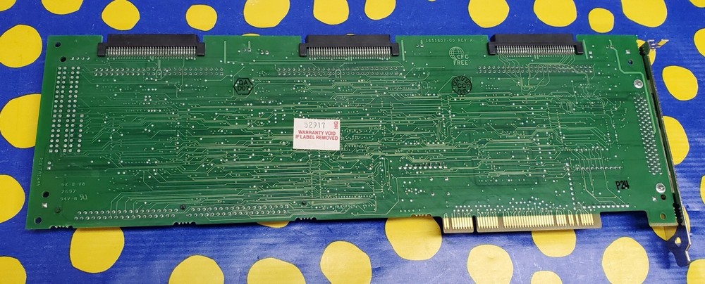 ADAPTEC AAA-132/133 PCI RAID Controller 1651606-00--POWERS UP--