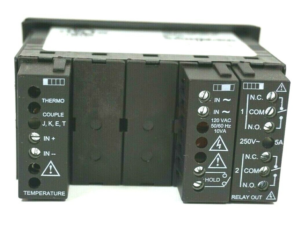 NEW SIMPSON H340191020 DIGITAL PANEL TEMPERATURE METER