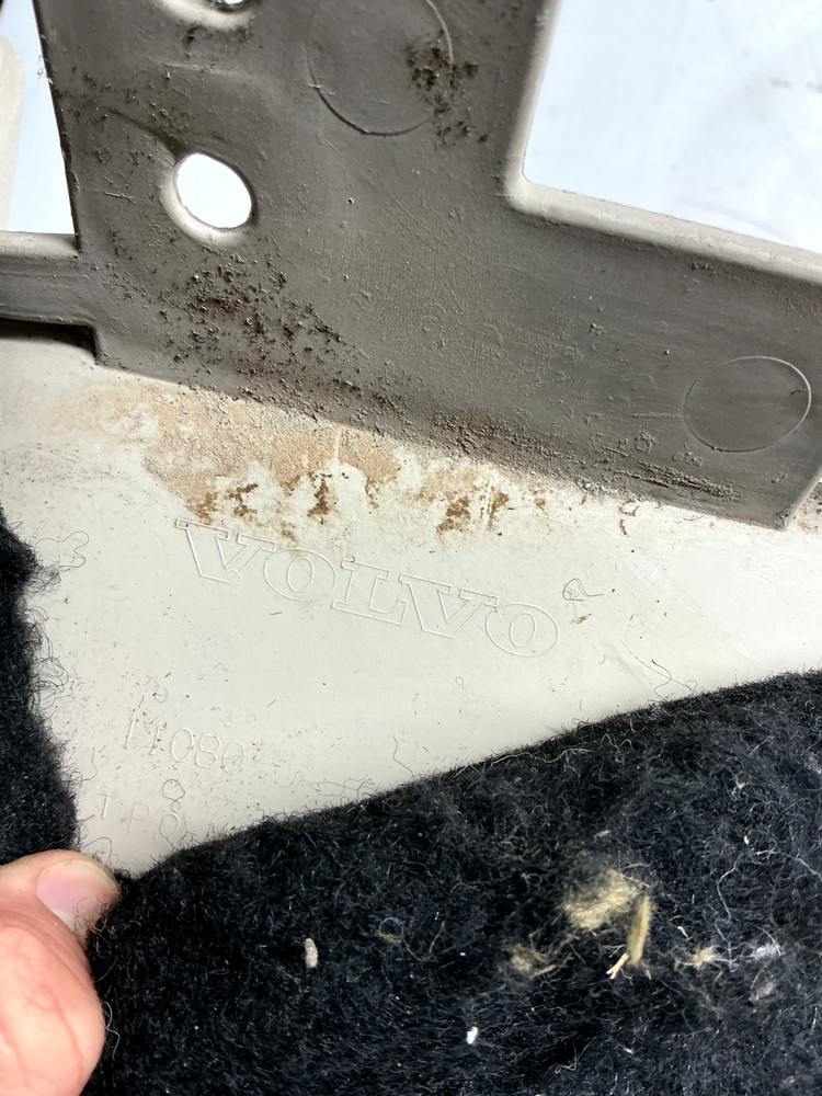 USED VOLVO VNL LEFTINTERIOR TRIM PANEL