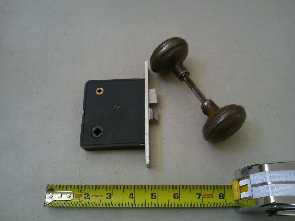 RARE ANTIQUE VINTAGE RUSSWIN STYLE DOOR HARDWARE DEAD BOLT WITH KNOBS