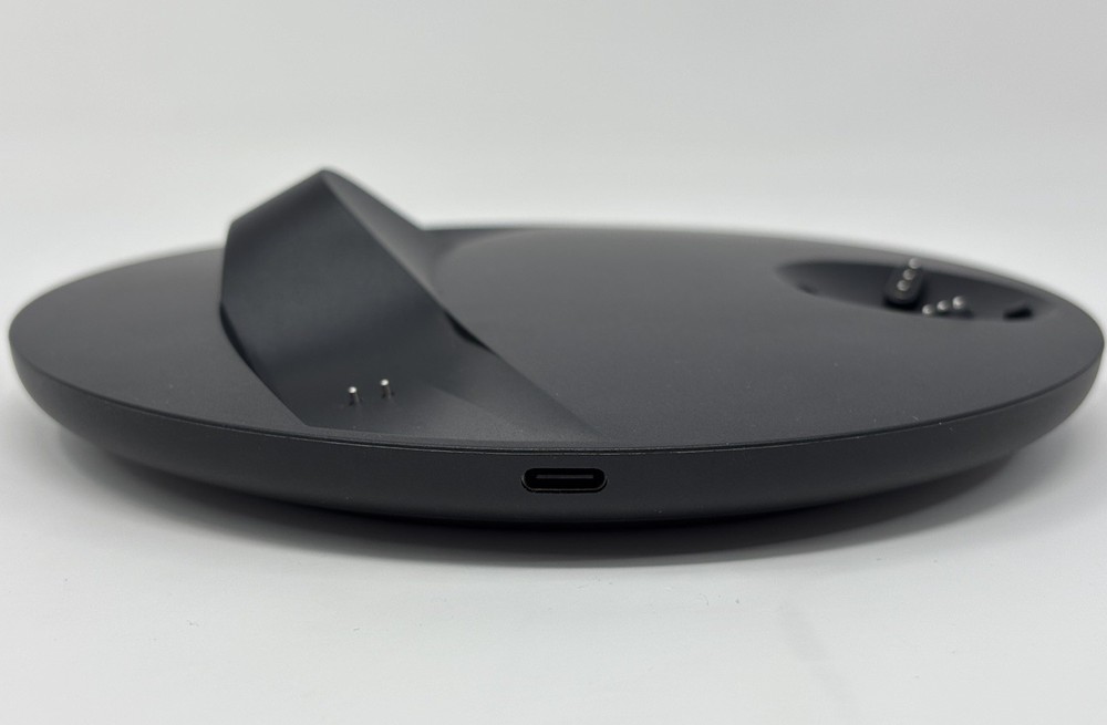 Meta Quest Pro OEM Charging Dock Station for VR Headset and Controllers